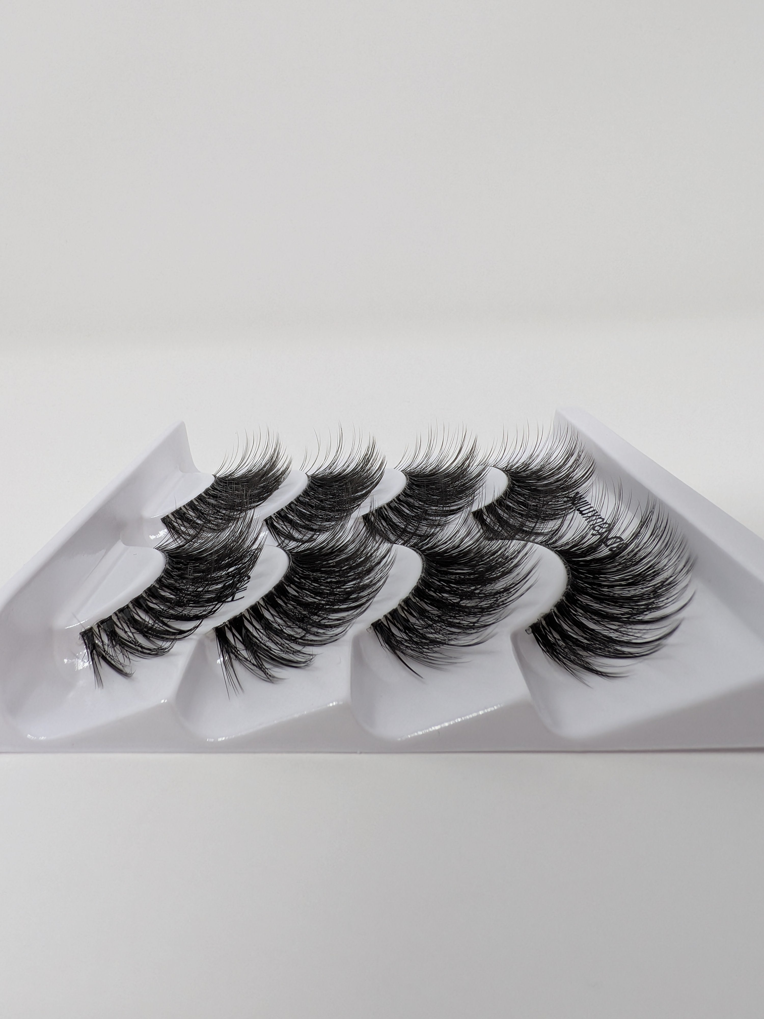 Ardell 3D Fauxmink 4-Pack 853 Lashes Invisiband
