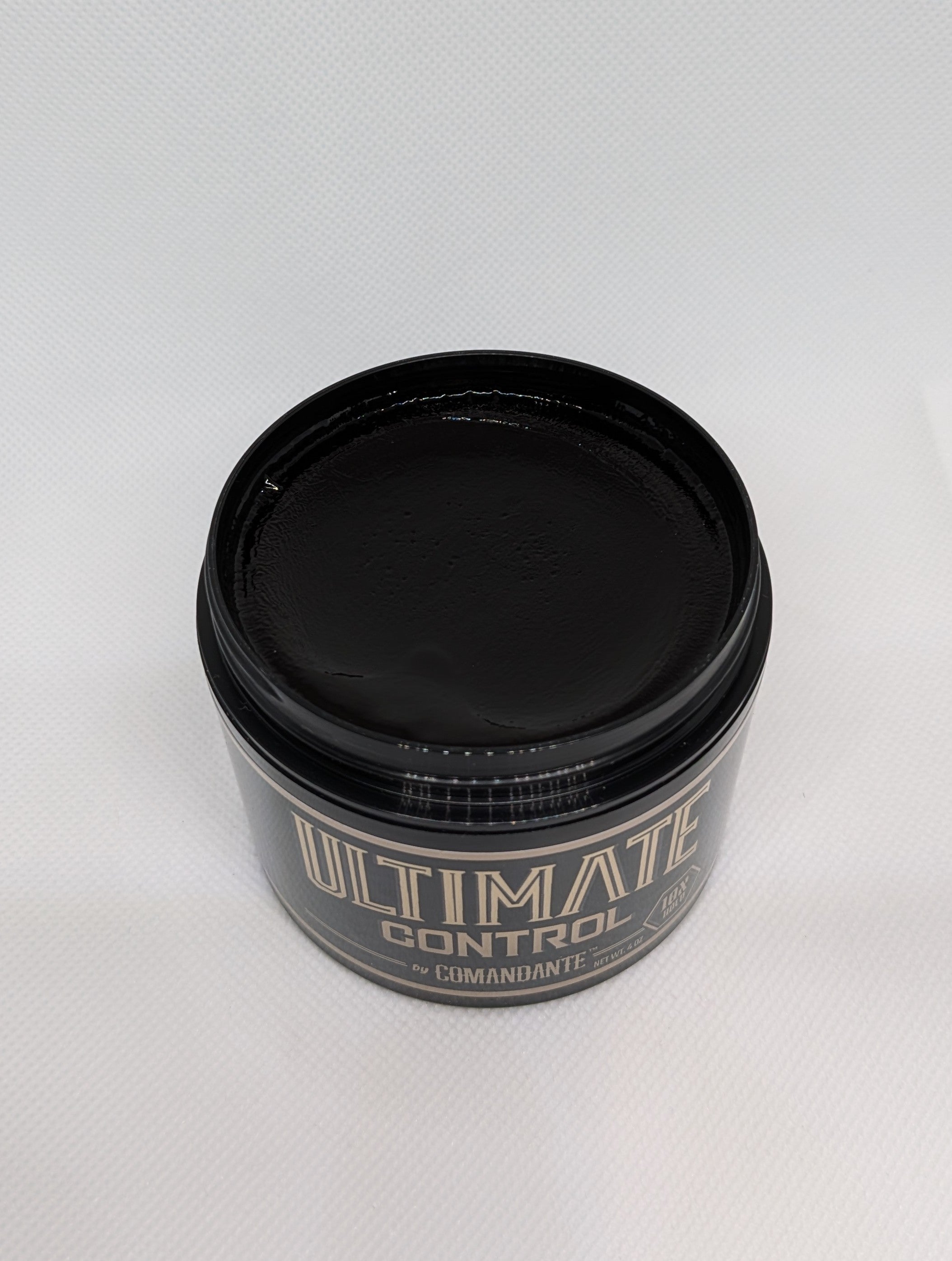 Ultimate Control Comandante 10X Hold - 4oz